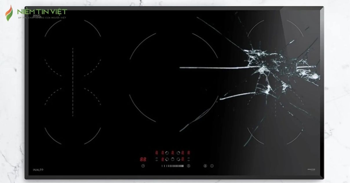 bếp từ bị nứt mặt kính có sao không