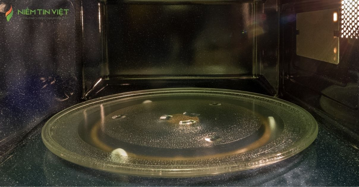 Đĩa quay lò vi sóng bị vỡ