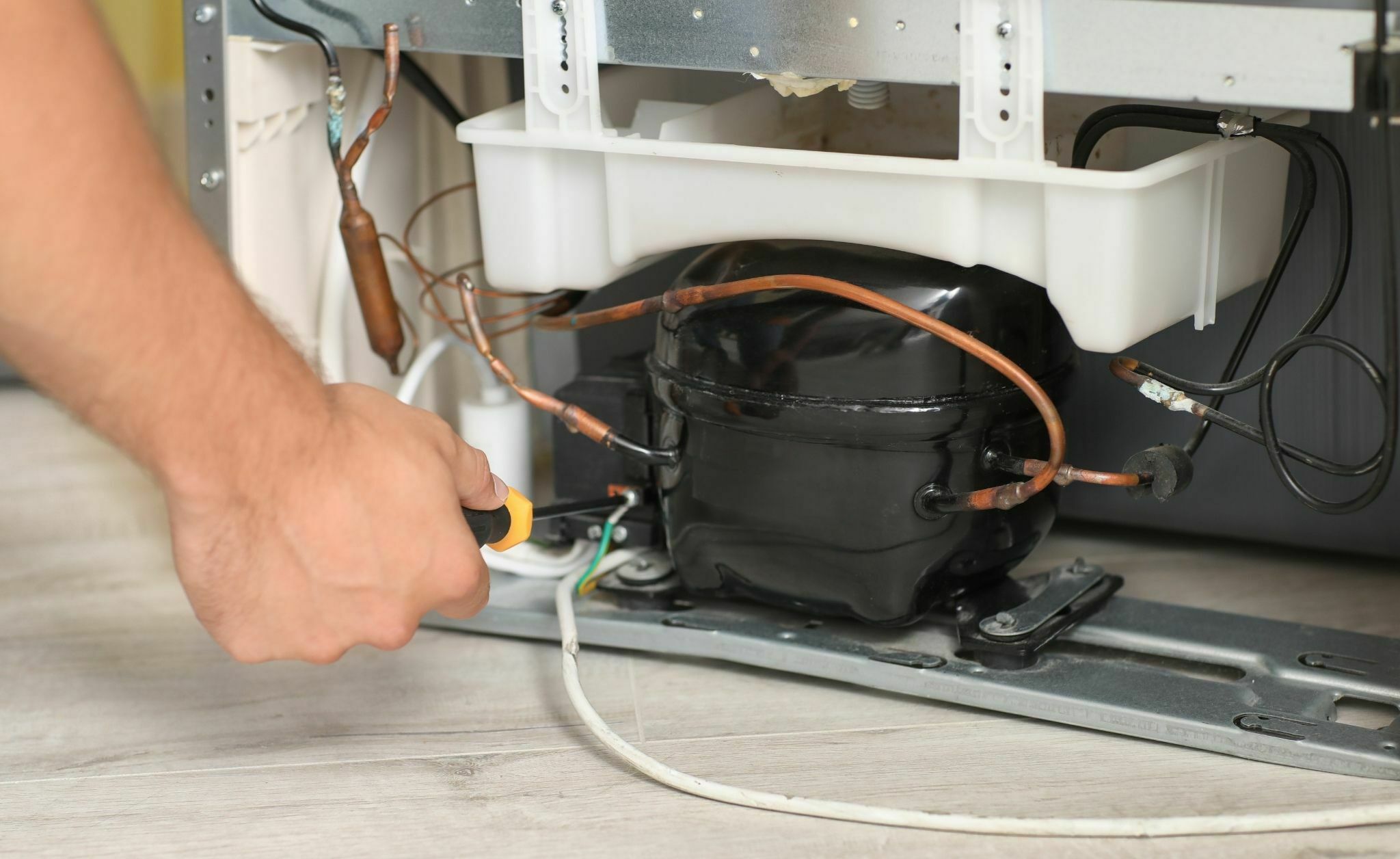 sua chua tu lanh niem tin viet