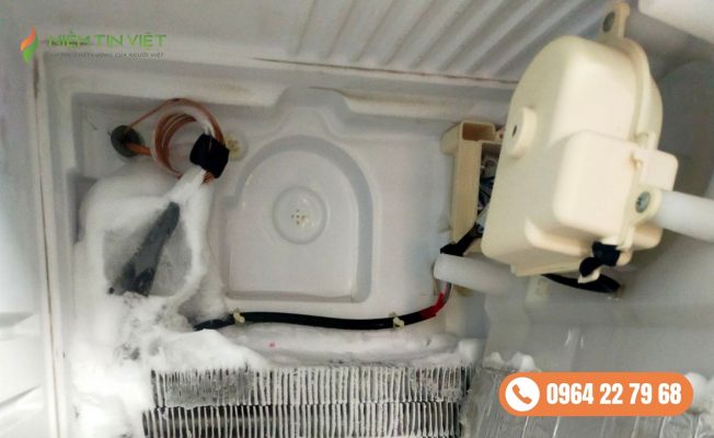 phia sau quat tu lanh » Điện Lạnh Niềm Tin Việt 2025 Quạt gió tủ lạnh không chạy