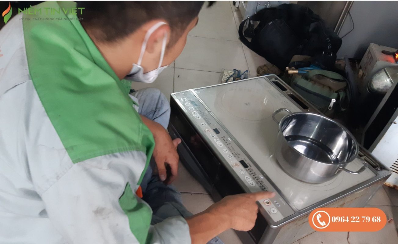 Kiểm tra hoạt động của bếp từ sau sửa chữa