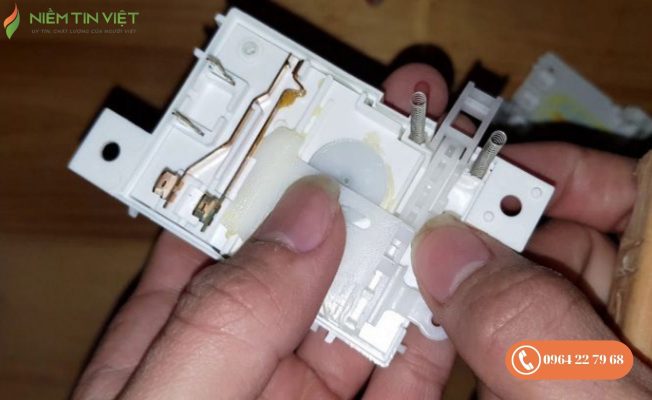 lỗi E2 máy giặt Toshiba 