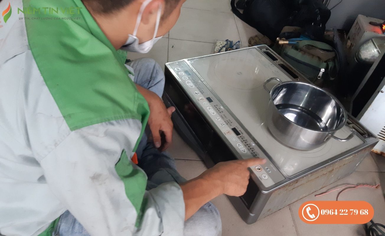 sửa bếp từ LG