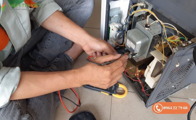 Sửa lò vi sóng Aqua