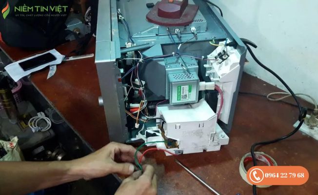 sửa lò vi sóng Midea