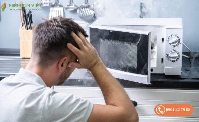 những lỗi thường gặp của lò vi sóng