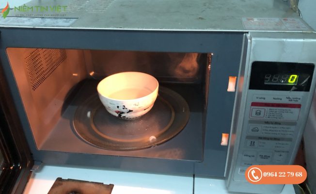 Lò vi sóng bị chập điện