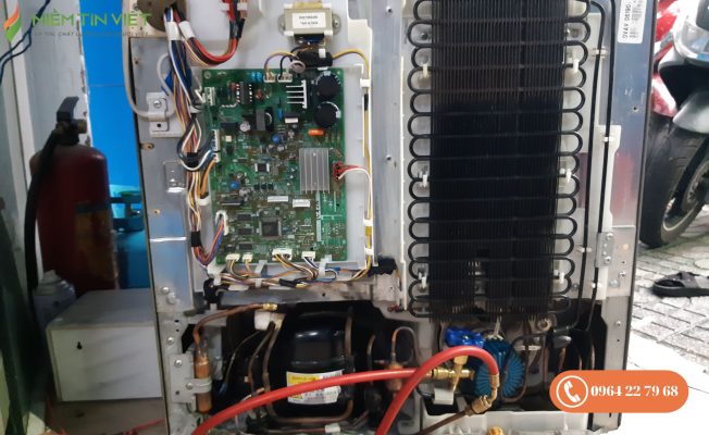 block tu lanh nong nhung khong chay 5 » Điện Lạnh Niềm Tin Việt 2025 Kết cấu phức tạp của board mạch tủ