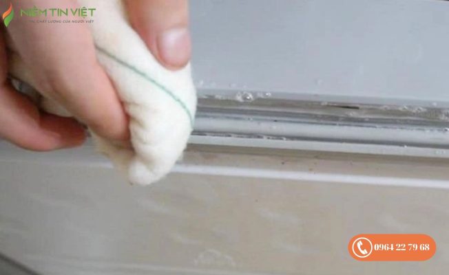 cach lam sach gioang cao su tu lanh 5 » Điện Lạnh Niềm Tin Việt 2025 cách làm sạch gioăng cao su tủ lạnh