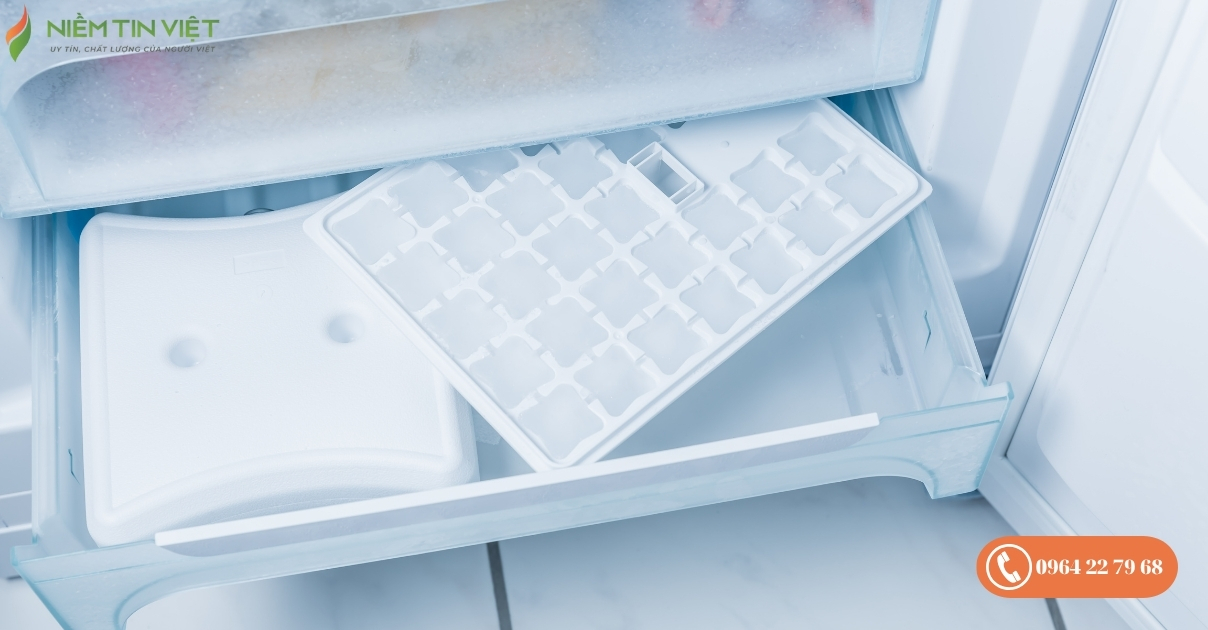 Tủ lạnh không làm đá rơi
