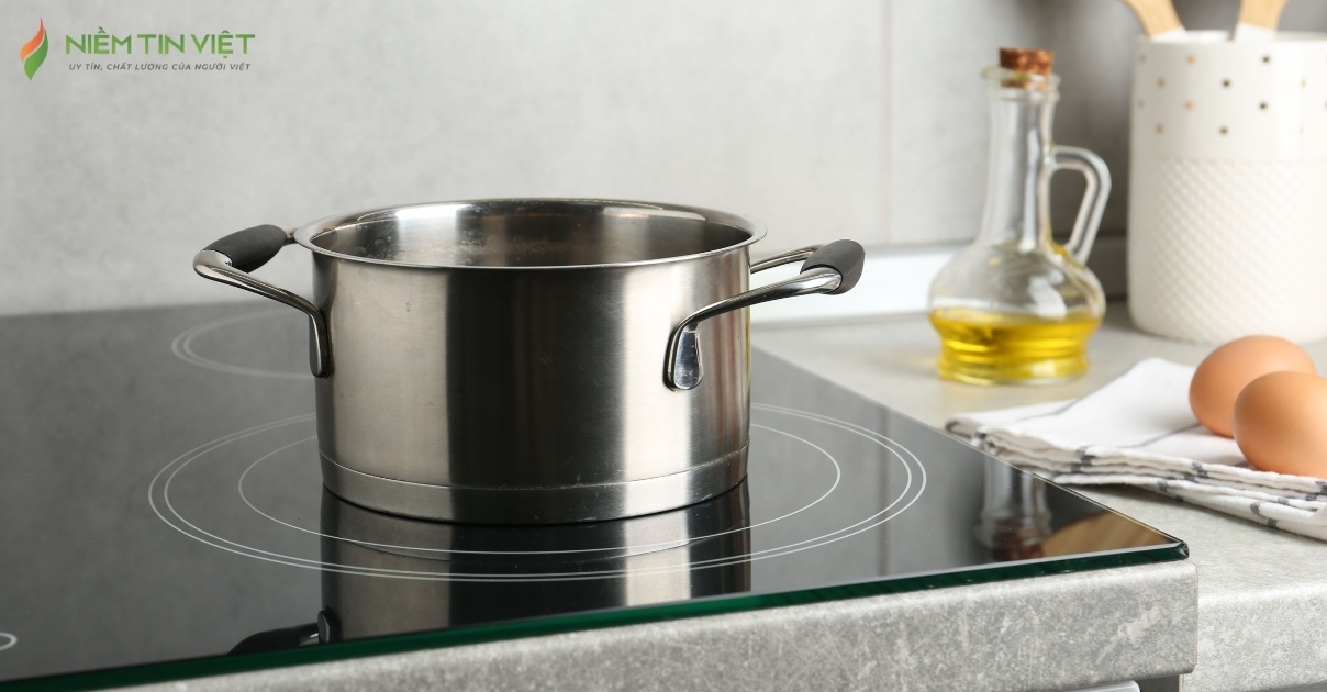 bếp từ bị ngắt liên tục