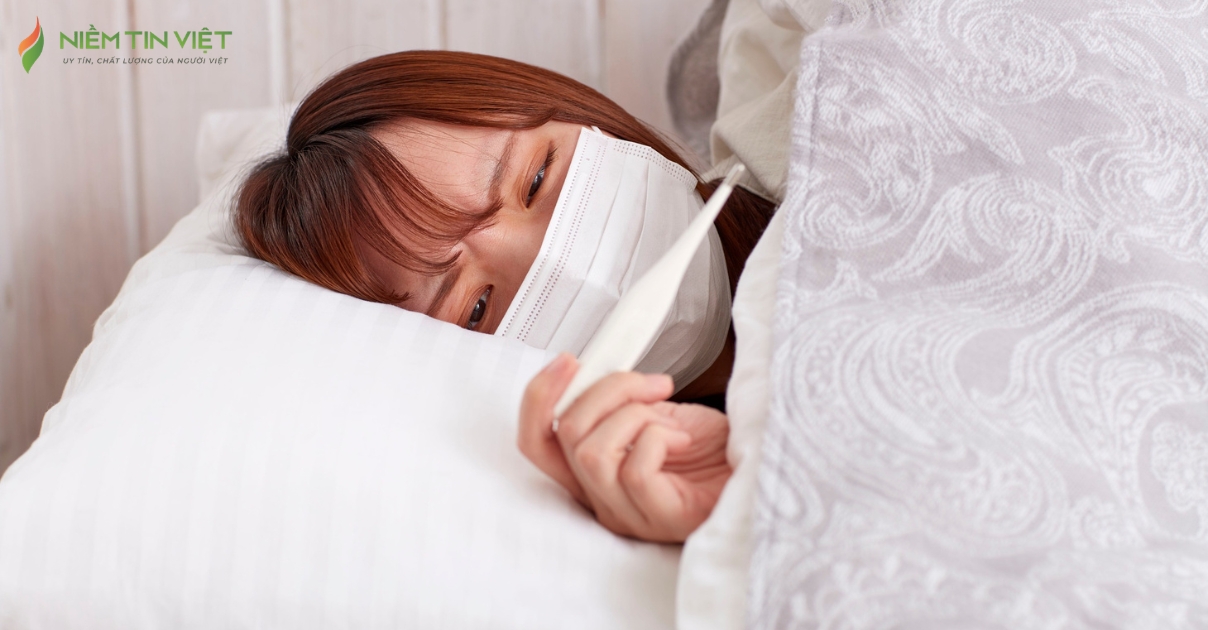 bị sốt có nên nằm máy lạnh