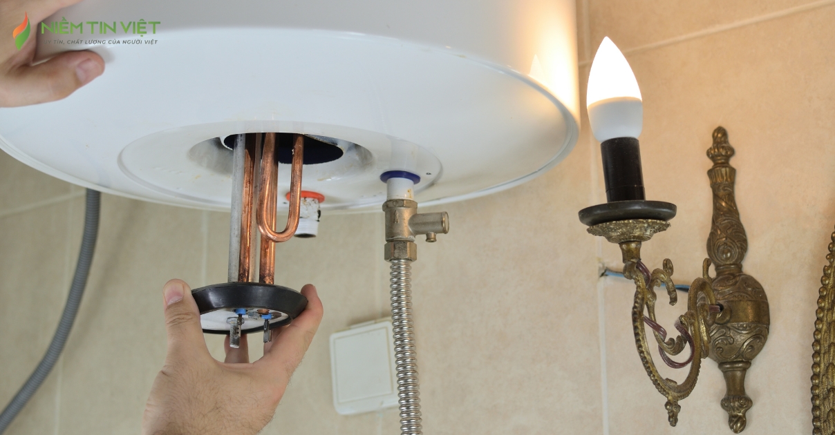 thanh nhiệt máy nước nóng bị đóng cặn